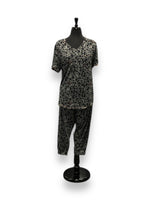 Load image into Gallery viewer, Women's Two Piece Peached Jersey V-Neck Capri Set with Chest Pocket &amp; Cuffed Pants
