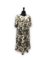 Load image into Gallery viewer, Women&#39;s Polyester Printed Short Caftans with V-Yoke
